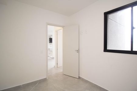 Quarto 2 de apartamento para alugar com 2 quartos, 36m² em Vila Albertina, São Paulo