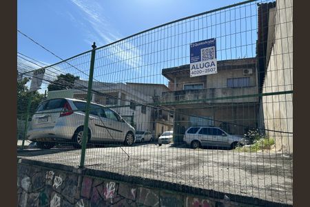 Casa para alugar com 90m², 2 quartos e 1 vagaFachada + plaquinha