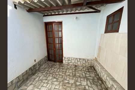 Casa para alugar com 90m², 2 quartos e 1 vagaÁrea de Serviço