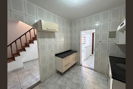 Casa para alugar com 90m², 2 quartos e 1 vagaCozinha