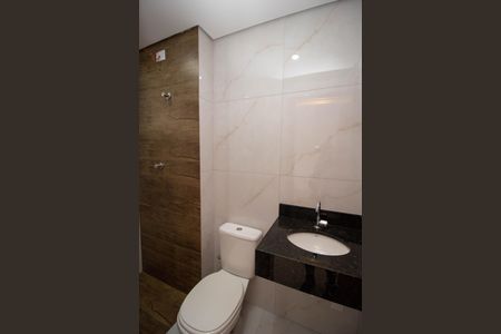 Apartamento à venda com 44m², 2 quartos e sem vaga Apartamento à venda com 44m², 2 quartos e sem vagaBanheiro