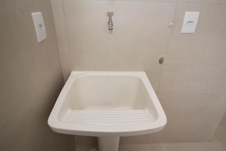 Apartamento à venda com 44m², 2 quartos e sem vaga Apartamento à venda com 44m², 2 quartos e sem vagaÁrea de Serviço