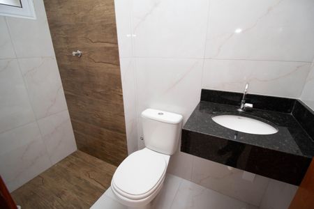 Apartamento à venda com 44m², 2 quartos e sem vaga Apartamento à venda com 44m², 2 quartos e sem vagaBanheiro