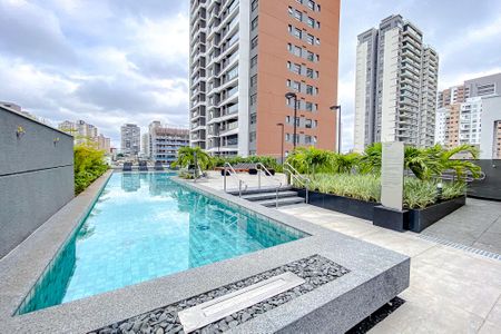 Apartamento à venda com 105m², 2 quartos e 2 vagasÁrea comum - Piscina