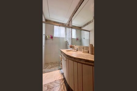 Apartamento à venda com 140m², 3 quartos e 2 vagasbanho