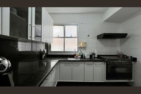 Apartamento à venda com 140m², 3 quartos e 2 vagasCozinha