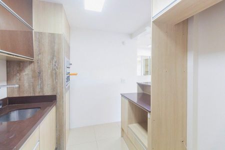 Cozinha  de apartamento para alugar com 2 quartos, 70m² em Petrópolis, Porto Alegre