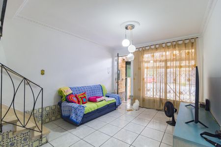 Sala de casa para alugar com 2 quartos, 140m² em Vila Prudente, São Paulo