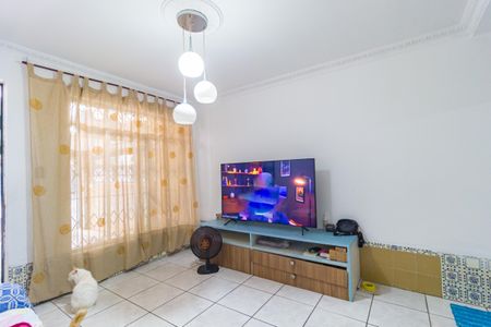 Casa para alugar com 140m², 2 quartos e 1 vaga Casa para alugar com 140m², 2 quartos e 1 vagaSala