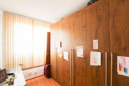 Apartamento para alugar com 62m², 3 quartos e 2 vagasQuarto 2