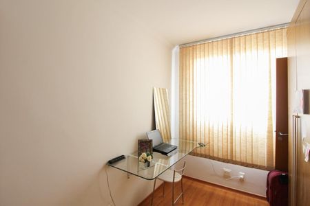 Apartamento para alugar com 62m², 3 quartos e 2 vagasQuarto 2