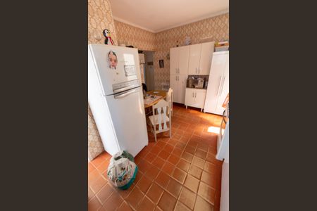 Casa à venda com 256m², 2 quartos e 3 vagas Casa à venda com 256m², 2 quartos e 3 vagasCOZINHA