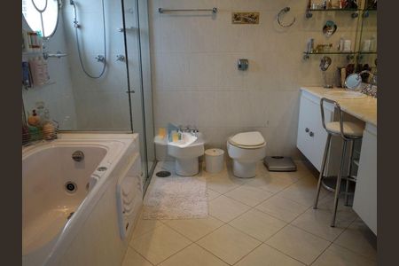 Apartamento para alugar com 3 quartos, 168m² em Cerqueira César, São Paulo