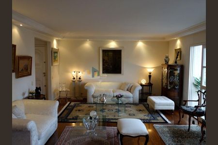 Apartamento para alugar com 3 quartos, 168m² em Cerqueira César, São Paulo