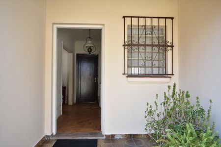 Casa à venda com 121m², 3 quartos e 4 vagasEntrada