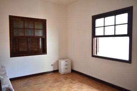 Casa à venda com 121m², 3 quartos e 4 vagasQuarto 3