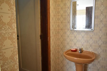 Casa à venda com 121m², 3 quartos e 4 vagasBanheiro