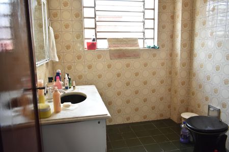 Casa à venda com 121m², 3 quartos e 4 vagasBanheiro Social