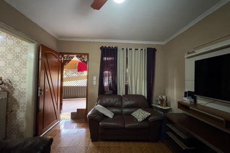 Casa à venda com 149m², 2 quartos e 1 vagaSala