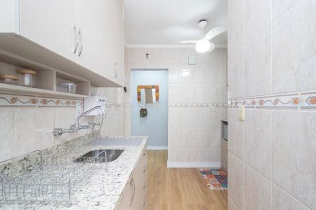 Cozinha  de apartamento para alugar com 2 quartos, 68m² em Vila Assunção, Porto Alegre