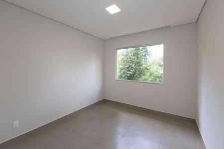 Casa de condomínio à venda com 332m², 3 quartos e 10 vagasQuarto 2