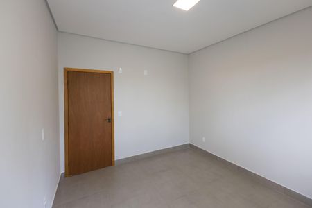 Casa de condomínio à venda com 332m², 3 quartos e 10 vagasQuarto 2