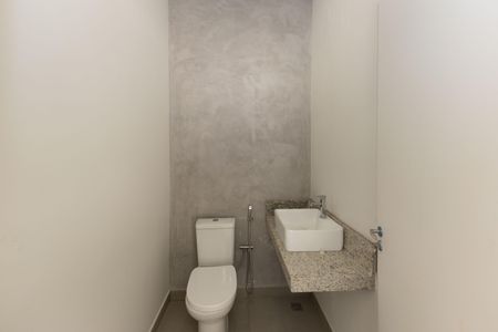 Casa de condomínio à venda com 332m², 3 quartos e 10 vagasLavabo da Sala 2