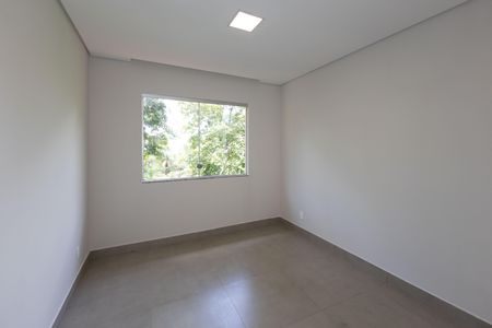 Casa de condomínio à venda com 332m², 3 quartos e 10 vagasQuarto 1