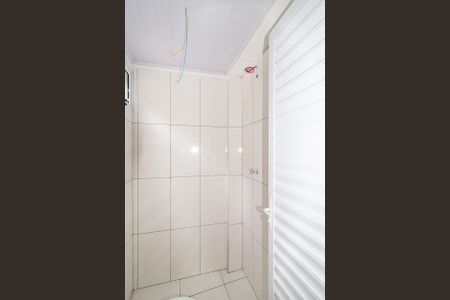 Banheiro de casa para alugar com 1 quarto, 28m² em Jardim Ana Estela, Carapicuíba