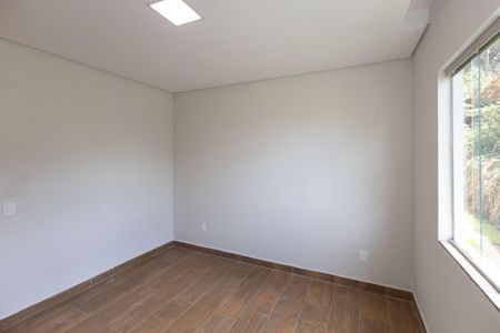 Casa de condomínio à venda com 332m², 3 quartos e 12 vagasQuarto 2