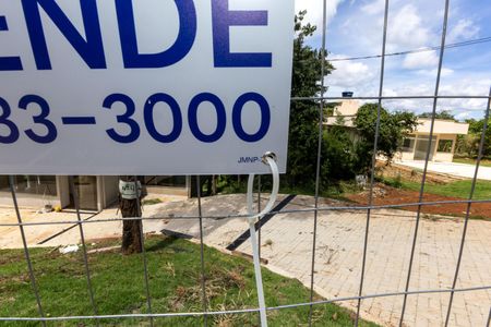 Casa de condomínio à venda com 332m², 3 quartos e 12 vagasPlaca