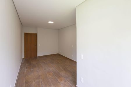 Casa de condomínio à venda com 332m², 3 quartos e 12 vagasSuíte 1