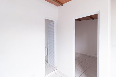 Cozinha de casa para alugar com 1 quarto, 24m² em Jardim Ana Estela, Carapicuíba
