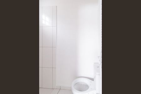 Banheiro de casa para alugar com 1 quarto, 24m² em Jardim Ana Estela, Carapicuíba