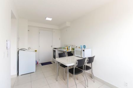Apartamento para alugar com 31m², 2 quartos e sem vagaSala - Cozinha