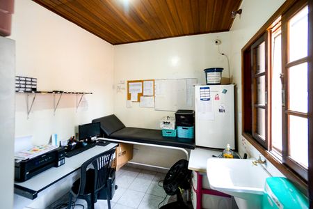 Casa para alugar com 232m², 7 quartos e 4 vagas Casa para alugar com 232m², 7 quartos e 4 vagasQuarto 03