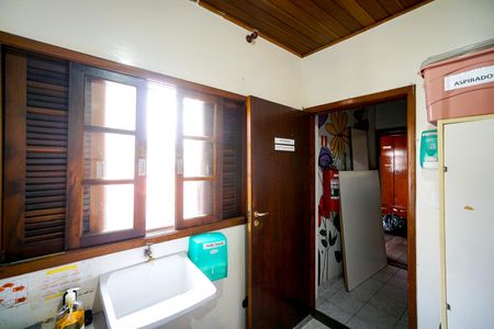 Casa para alugar com 232m², 7 quartos e 4 vagas Casa para alugar com 232m², 7 quartos e 4 vagasQuarto 03