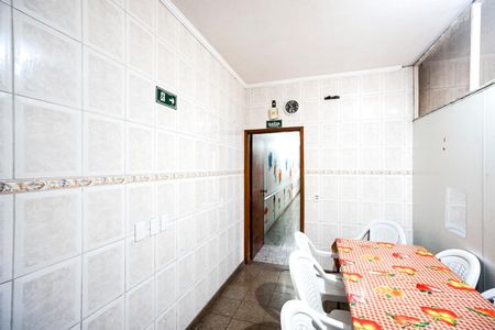 Casa para alugar com 232m², 7 quartos e 4 vagas Casa para alugar com 232m², 7 quartos e 4 vagasCopa