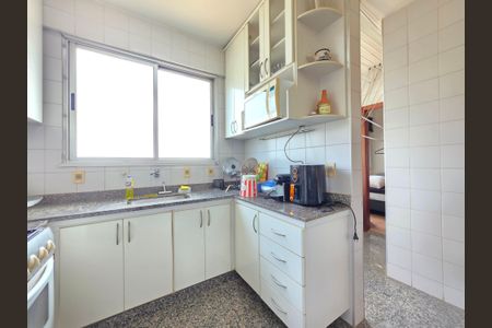 Apartamento à venda com 83m², 3 quartos e 2 vagas Apartamento à venda com 83m², 3 quartos e 2 vagasCozinha