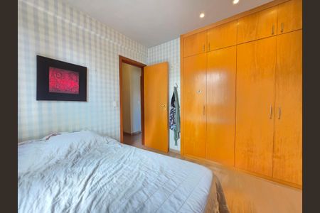 Apartamento à venda com 83m², 3 quartos e 2 vagas Apartamento à venda com 83m², 3 quartos e 2 vagasQuarto 2