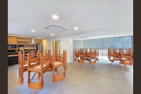 Apartamento à venda com 83m², 3 quartos e 2 vagas Apartamento à venda com 83m², 3 quartos e 2 vagasSalão Gourmet