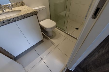Apartamento para alugar com 58m², 2 quartos e 2 vagasQuarto 1 - Banheiro