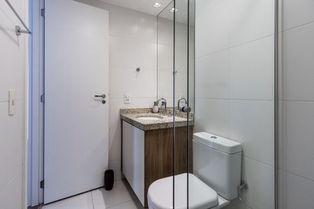 Apartamento para alugar com 58m², 2 quartos e 2 vagasBanheiro do Corredor