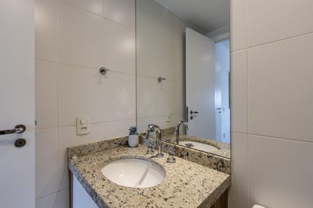 Apartamento para alugar com 58m², 2 quartos e 2 vagasQuarto 1 - Banheiro