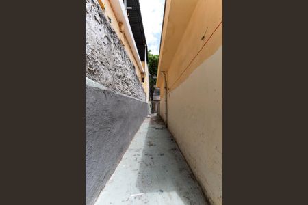 Casa para alugar com 40m², 1 quarto e sem vaga Casa para alugar com 40m², 1 quarto e sem vagaCorredor externo