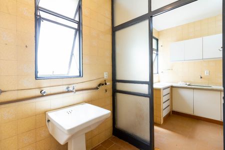 Apartamento para alugar com 100m², 3 quartos e 2 vagas Apartamento para alugar com 100m², 3 quartos e 2 vagasÁrea de Serviço