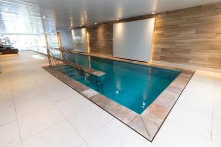 Apartamento à venda com 83m², 3 quartos e 2 vagasÁrea comum - Piscina Aquecida