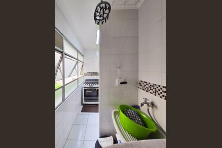 Apartamento à venda com 114m², 2 quartos e 1 vaga Apartamento à venda com 114m², 2 quartos e 1 vagaÁrea de Serviço