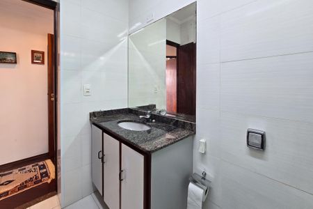 Apartamento à venda com 114m², 2 quartos e 1 vaga Apartamento à venda com 114m², 2 quartos e 1 vagaBanheiro Social
