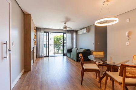 Sala  de apartamento para alugar com 3 quartos, 105m² em Rio Branco, Porto Alegre